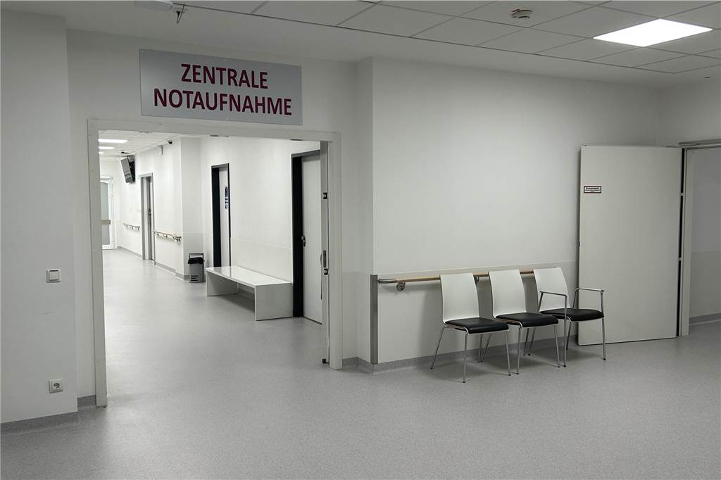 Chefärztin der Notaufnahme: Was man besser nicht tun sollte Eingangsbereich der Zentralen Notaufnahme im EvK Castrop-Rauxel