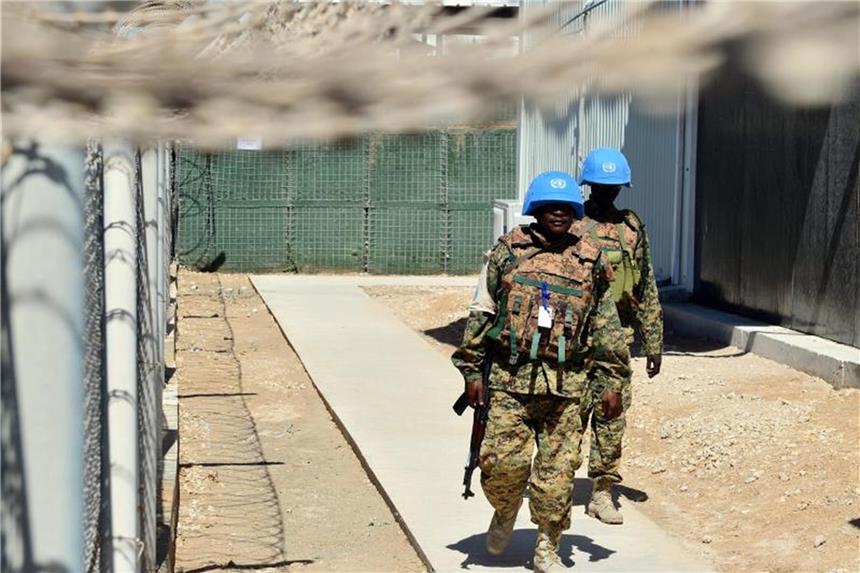 Deutsche Rotkreuz-Krankenschwester in Somalia entführt UN-Soldaten patrouillieren in Mogadischu. Foto: Maurizio Gambarini/Archiv