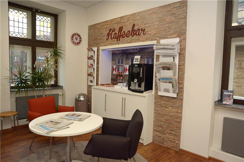 Die Kaffeebar in der Bücherei