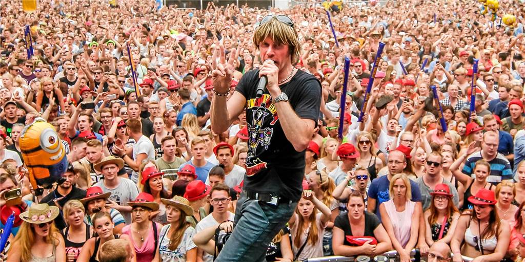 „Dortmund Olé“ und Co.: Verbannen auch Dortmunder Schlagerevents „Layla"? Unser Archivbild zeigt eine Szene von „Dortmund Olé“ mit Mickie Krause 2017 im Revierpark Wischlingen.