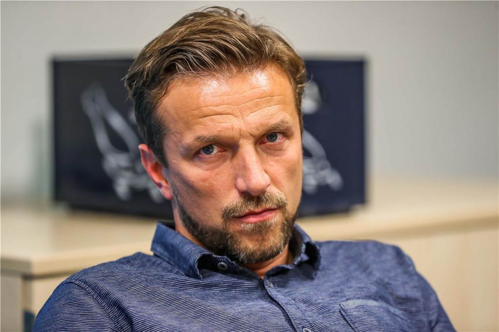 Nach scharfer Kritik aus der Oberliga: Verband erklärt Bochum-Entscheidung und frühen Start Unter anderem Samir Habibovic, Sportlicher Leiter des ASC 09 Dortmund, kritisierte den FLVW