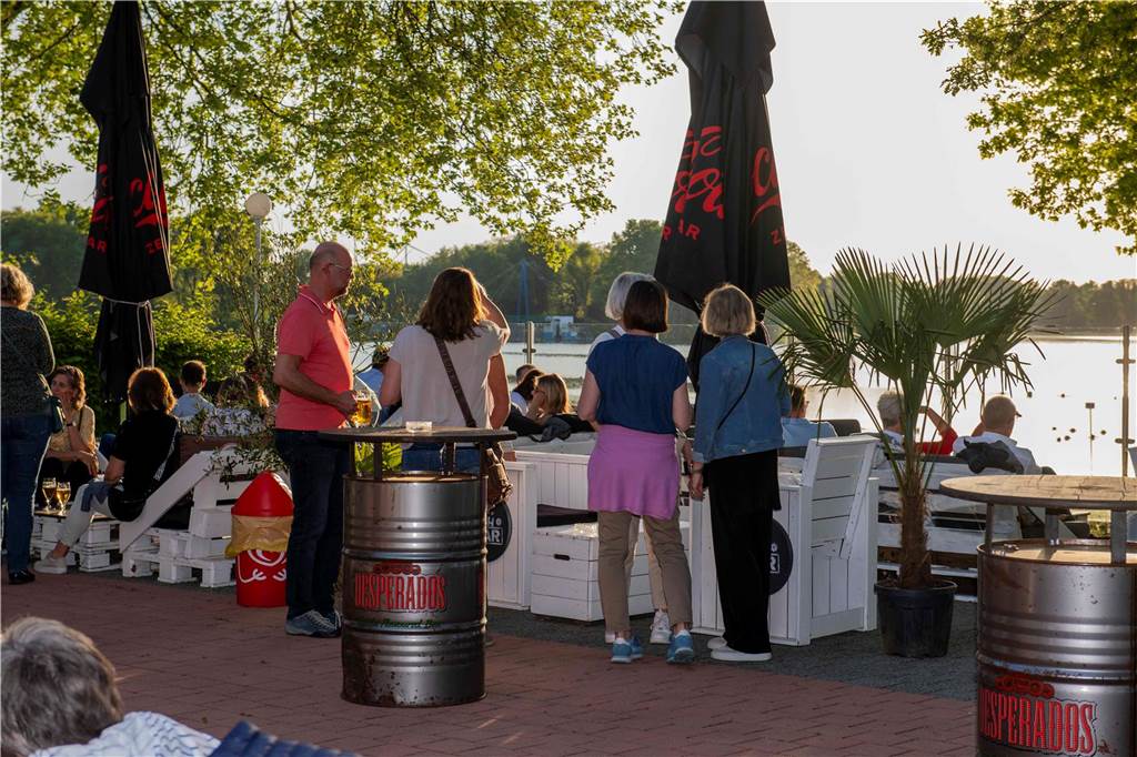 Unter dem Motto „Just Dance“ fand am 30. April die HenSeDö Revivalparty in der Sunset Beach Bar in Haltern am See statt