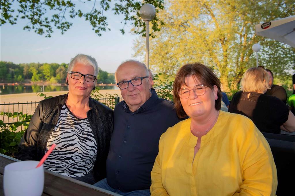 Unter dem Motto „Just Dance“ fand am 30. April die HenSeDö Revivalparty in der Sunset Beach Bar in Haltern am See statt