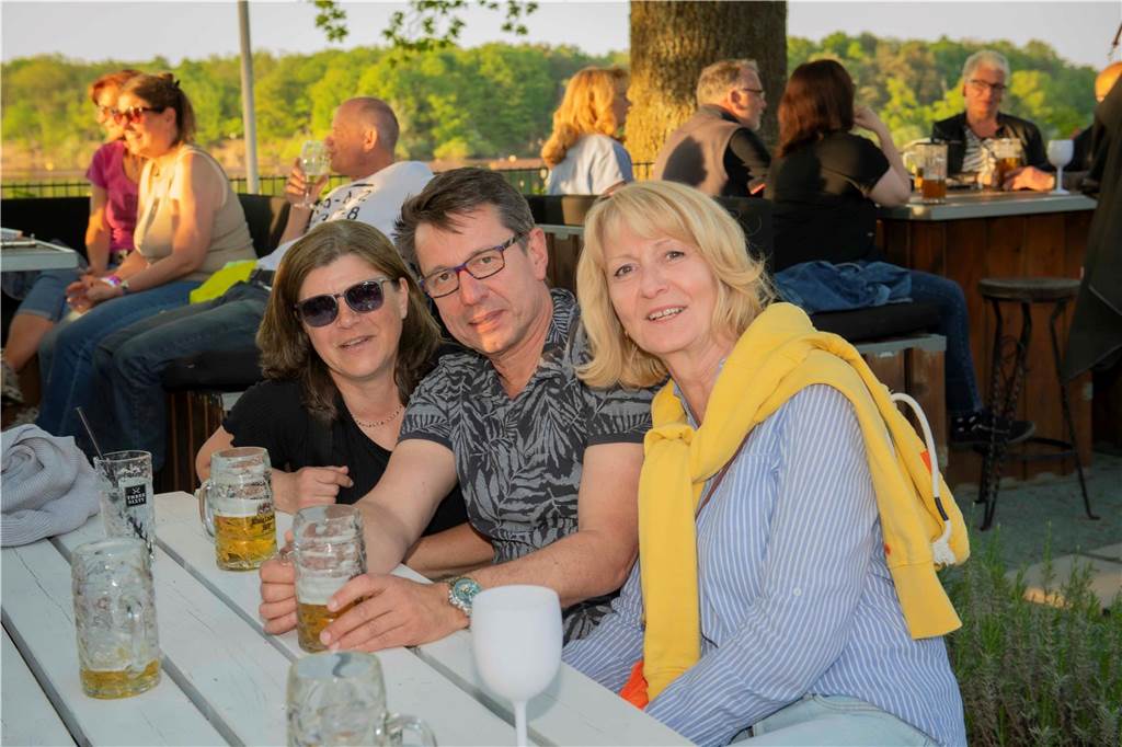 Unter dem Motto „Just Dance“ fand am 30. April die HenSeDö Revivalparty in der Sunset Beach Bar in Haltern am See statt