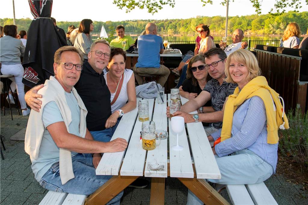 Unter dem Motto „Just Dance“ fand am 30. April die HenSeDö Revivalparty in der Sunset Beach Bar in Haltern am See statt