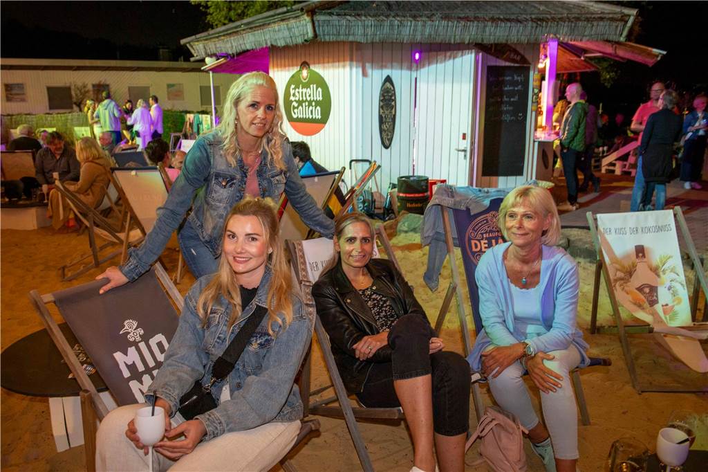 Unter dem Motto „Just Dance“ fand am 30. April die HenSeDö Revivalparty in der Sunset Beach Bar in Haltern am See statt