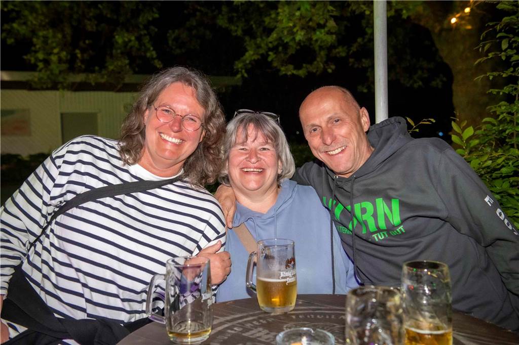 Unter dem Motto „Just Dance“ fand am 30. April die HenSeDö Revivalparty in der Sunset Beach Bar in Haltern am See statt