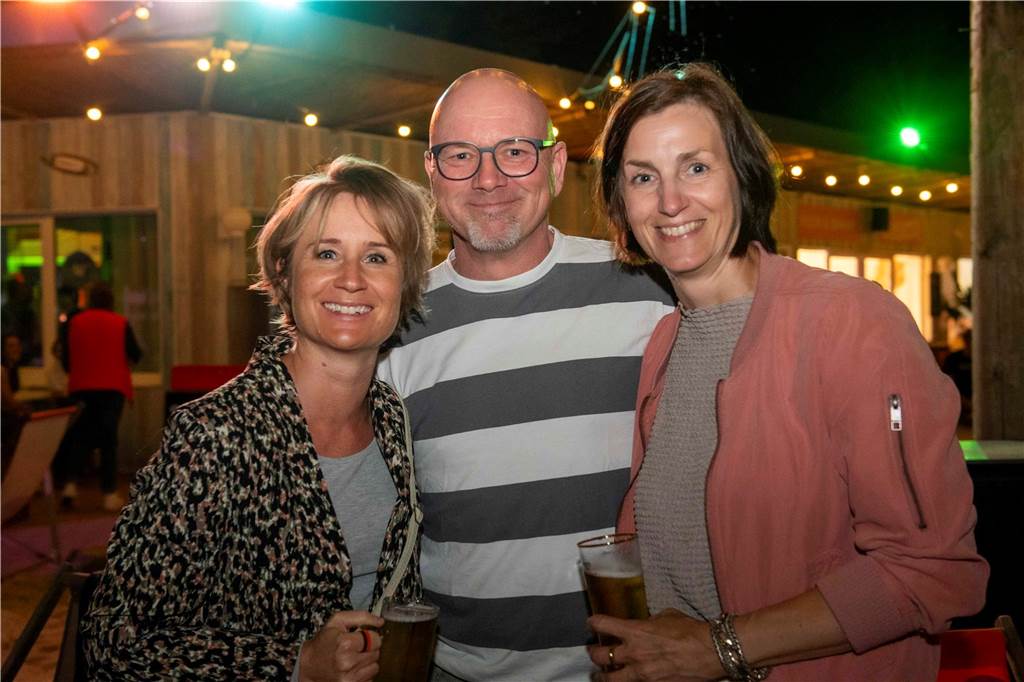 Unter dem Motto „Just Dance“ fand am 30. April die HenSeDö Revivalparty in der Sunset Beach Bar in Haltern am See statt