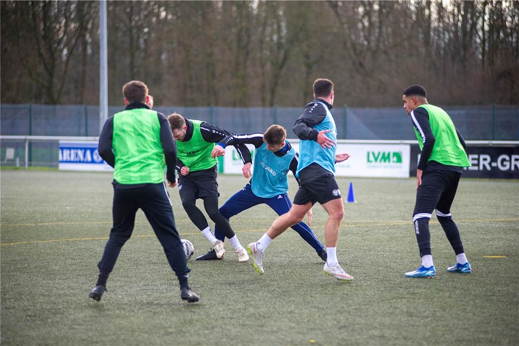 Unter der Leitung des neuen Cheftrainers Alexander Zerche und Co-Trainer Karoly Spranger ist der TuS Haltern am See in die Vorbereitung auf die restliche Saison 2023/24 gestartet.