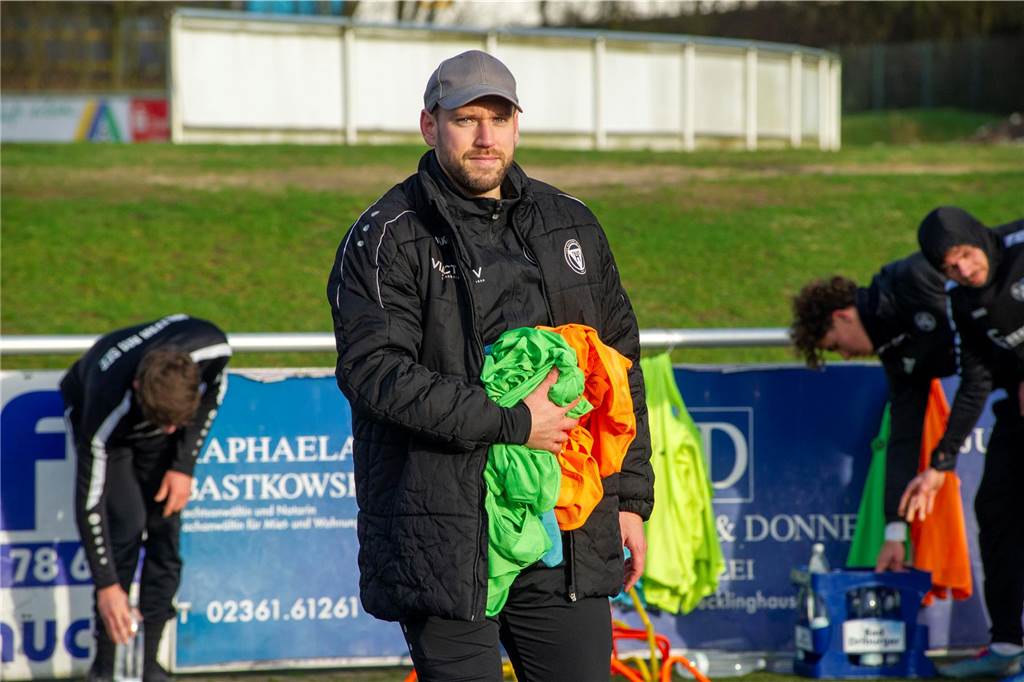 Unter der Leitung des neuen Cheftrainers Alexander Zerche und Co-Trainer Karoly Spranger ist der TuS Haltern am See in die Vorbereitung auf die restliche Saison 2023/24 gestartet.