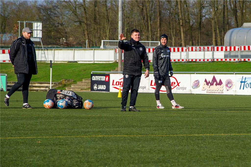 Unter der Leitung des neuen Cheftrainers Alexander Zerche und Co-Trainer Karoly Spranger ist der TuS Haltern am See in die Vorbereitung auf die restliche Saison 2023/24 gestartet.