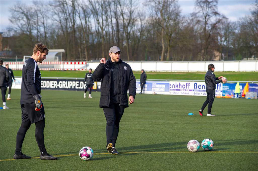 Unter der Leitung des neuen Cheftrainers Alexander Zerche und Co-Trainer Karoly Spranger ist der TuS Haltern am See in die Vorbereitung auf die restliche Saison 2023/24 gestartet.