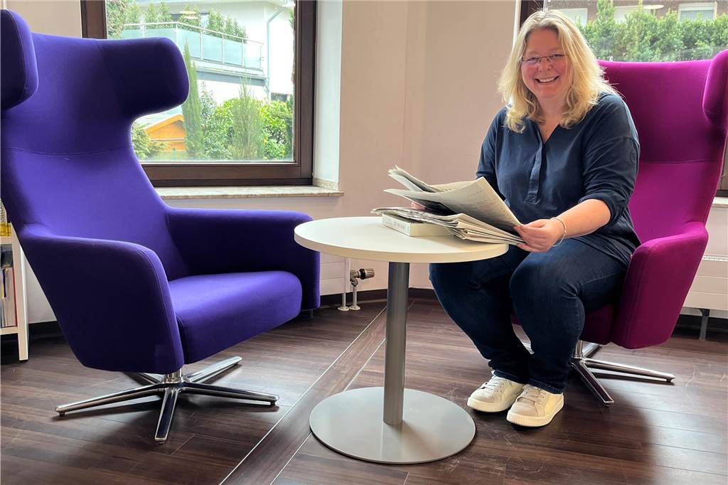 Stadtbibliothek Haltern steigert ihre Ausleihzahlen rasant Büchereileiterin Andrea Coenen-Brinkert in einer Leseecke