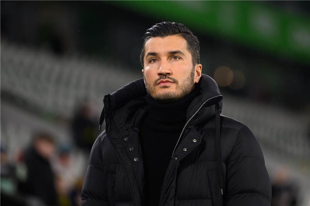 Offene BVB-Zukunft von Julian Hettwer: Das haben Klub und Spieler vereinbart Nuri Sahin blickt geradeaus.