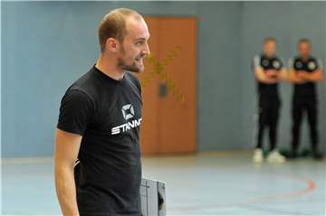 Unterlag mit seinem VfL deutlich: Trainer Sebastian Förster.