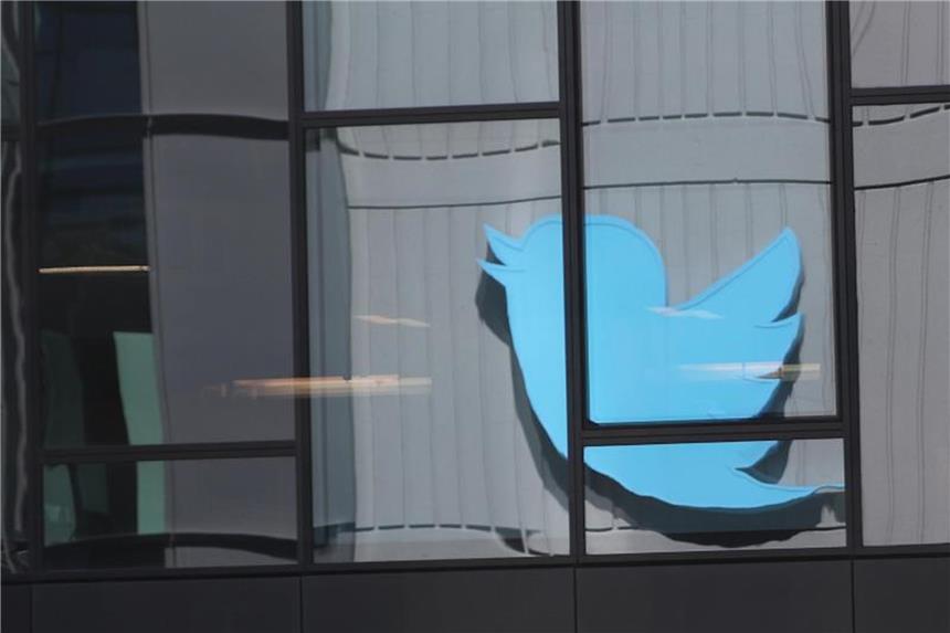 Twitter übertrifft Wachstums-Erwartungen Unterm Strich ergab sich ein Verlust bei Twitter von gut 21 Millionen Dollar nach einem Fehlbetrag von 103 Millionen Dollar im Vorjahresquartal. Foto: Christoph Dernbach