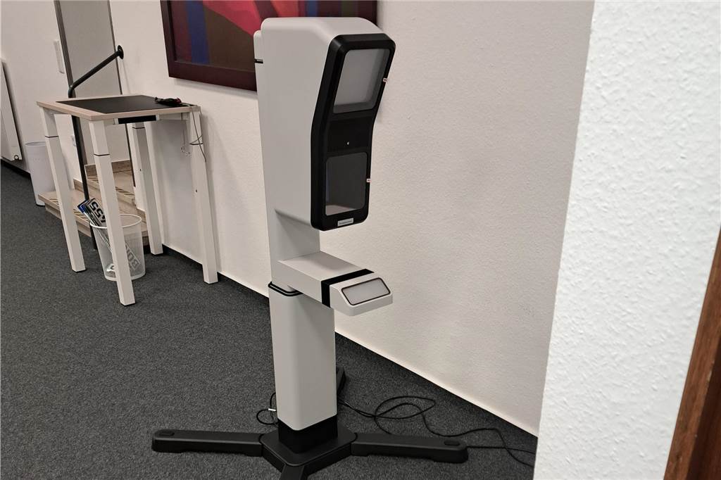 Digitale Passfotos für Reisepass und Personalausweis Self-Service-Terminal der Bundesdruckerei