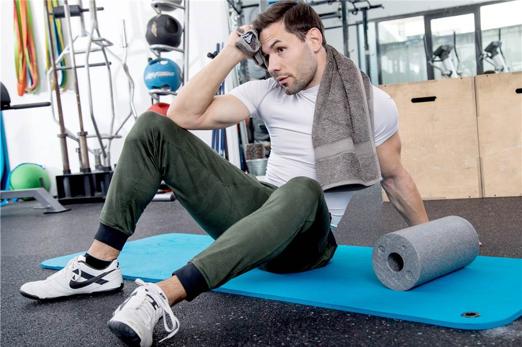 Fitness-Mythen im Check: Joggen ist der beste Sport zum Abnehmen – oder? Untrainierte schwitzen mehr? Dieser Mythos stimmt nicht.