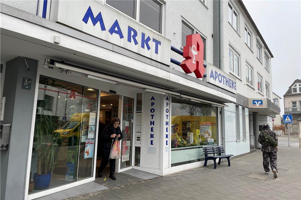 Große Apotheke in Huckarde schließt - Standorte zusammengelegt Eingang zur "Markt-Apotheke" in Huckarde