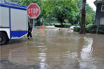 Unwetter in Castrop-Rauxel
Land unter am Stadtgarten