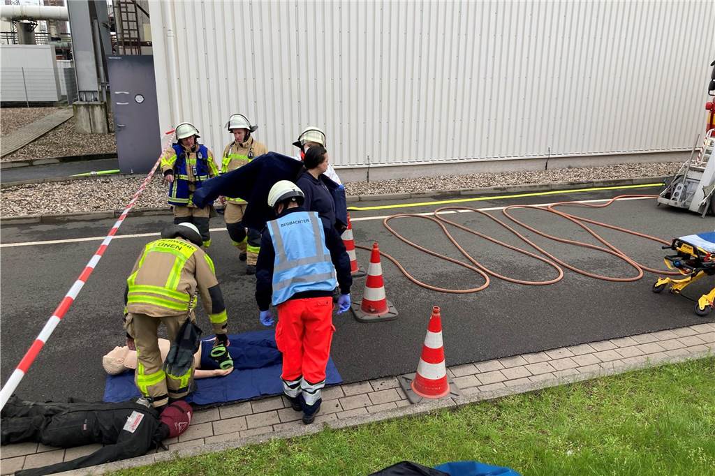 Unzählige Einsatzkräfte waren bei der Großübung auf dem Gelände des Trianel-Kraftwerkes in Lünen im Einsatz.