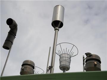 Ursachen für Luftschadstoffe sind vor allem der Straßenverkehr und Verbrennungsprozesse in Industrie, Energiewirtschaft und Haushalten. Foto: Inga Kjer/Archiv
