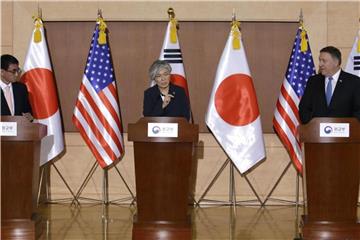 US-Außenminister Pompeo bekräftigt, dass die US-Regierung am Ziel der „vollständigen, überprüfbaren und unumkehrbaren“ Denuklearisierung Nordkoreas festhält. Foto: Ahn Young-Joon/AP
