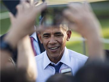 US-Präsident Barack Obama reiste nach Orlando, um sich mit Überlebenden und Hinterbliebenen der Terrorattacke vom Wochenende zu treffen. Foto: Jim Lo Scalzo