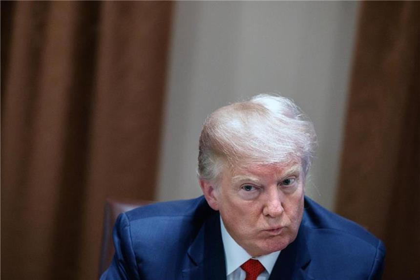 Investoren besorgt wegen wirtschaftlicher Abschottung US-Präsident Donald Trump hatte vor kurzem angekündigt, EU-Unternehmen bis auf weiteres nicht dauerhaft von neuen Schutzzöllen auf Stahl- und Aluminiumprodukte auszunehmen. Foto: Evan Vucci/AP