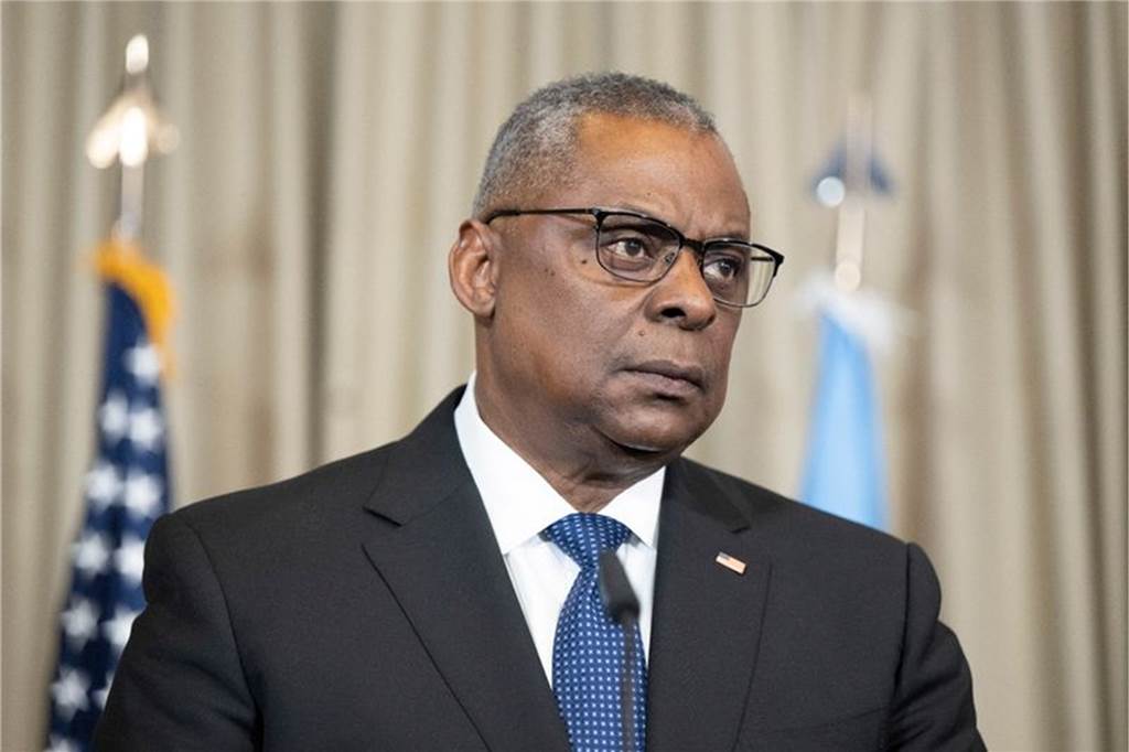 Ramstein-Konferenz: Mehr Waffen für die Ukraine: Aber wann kommen die Leopard-Panzer? US-Verteidigungsminister Lloyd Austin auf der Konferenz.