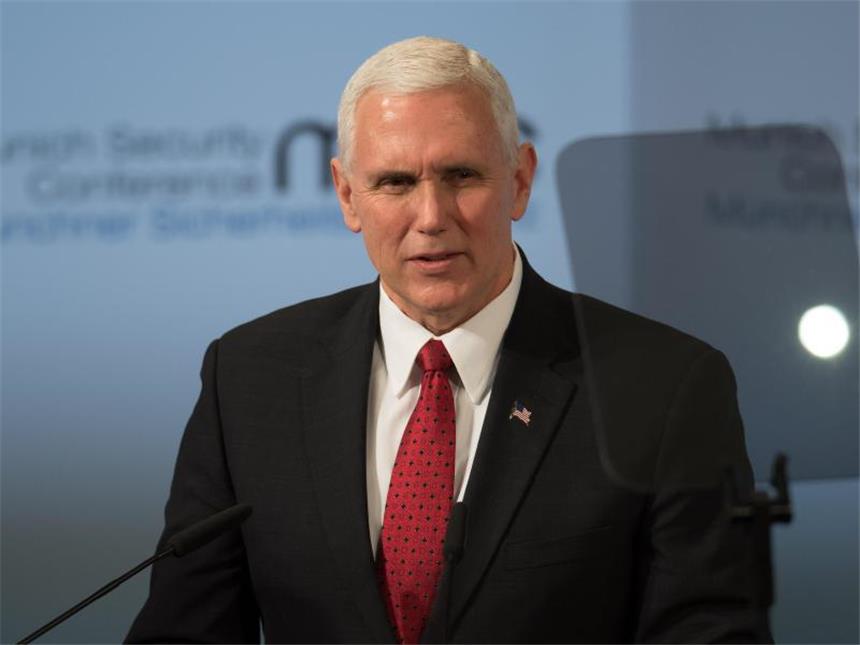 Sicherheitskonferenz: Kurs der Trump-Regierung bleibt unklar US-Vizepräsident Mike Pence während der Sicherheitskonferenz in München. Foto: Sven Hoppe