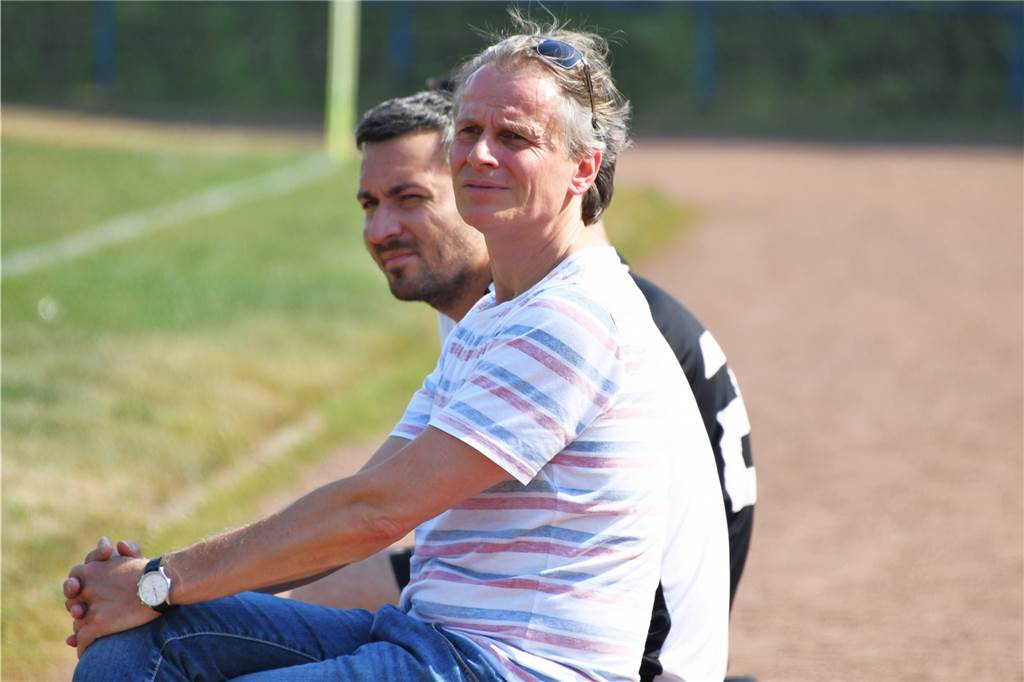 „Gibt keine Alternative!“: Klub fordert Saison-Pause bis ins nächste Jahr Uwe Blase vom FC Castrop-Rauxel hat eine klare Meinung zur aktuellen Lage.