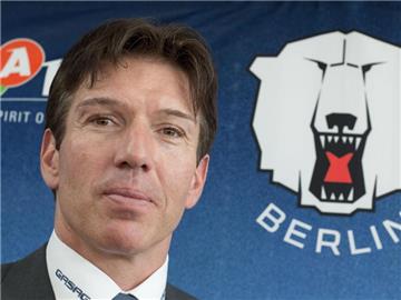 Uwe Krupp trifft mit den Eisbären Berlin auf seinen Ex-Club. Foto: Jörg Carstensen