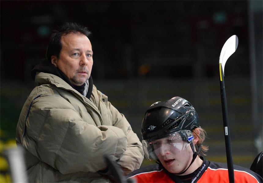 Uwe Malz übernimmt die Eisadler Dortmund Uwe Malz wird neuer Trainer der Eisadler Dortmund.