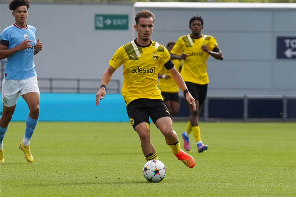 Schock in der Nachspielzeit: Viel Lob, aber keine Punkte für BVB-U19 Vasco Walz erzielte den zwischenzeitlichen BVB-Ausgleich zum 1:1.
