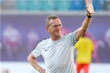 Verabschiedet sich mit RB Leipzig ins Trainingslager: Trainer Ralf Rangnick. Foto: Hendrik Schmidt