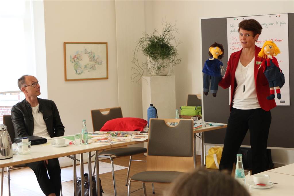 „Kinder müssen lernen, mit Gefühlen umzugehen" – gerade in Corona-Zeiten Verbundleiter Dieter Bonhoff betont die enorme Bedeutung der Seminarinhalte für die Entwicklung der Kinder.