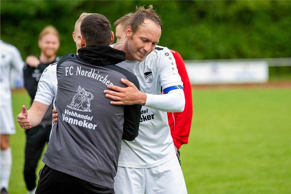 FC Nordkirchen verliert Leistungsträger im Sommer: „Wollte nicht mit dem Rollator vom Platz“ Vergangene Saison stieg Florian Fricke mit dem FC Nordkirchen in die Landesliga auf, in diesem Sommer endet das Kapitel des spielenden Co-Trainers im Schloßpark.