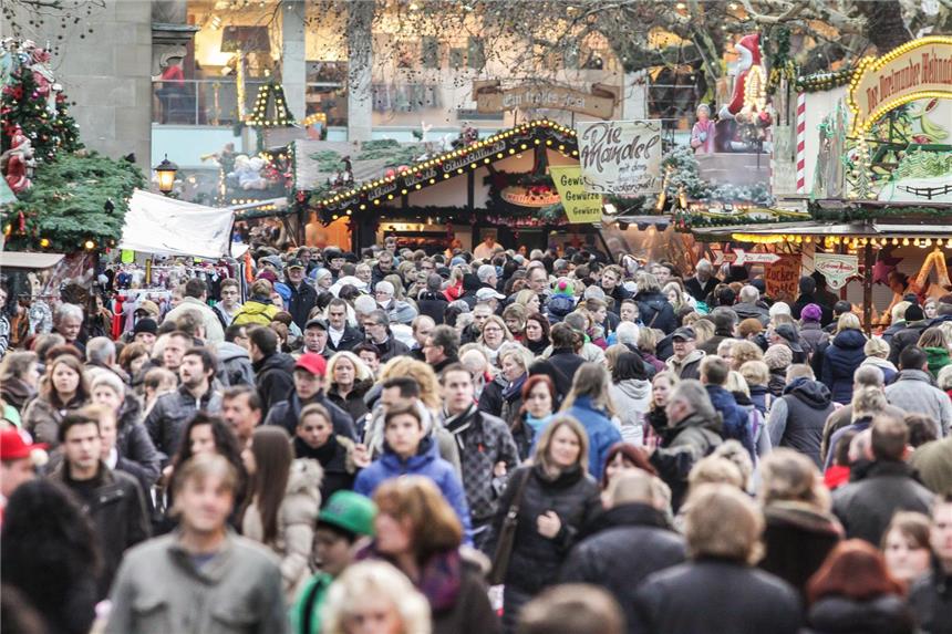 Late-Night-Shopping statt verkaufsoffener Sonntage? Verkaufsoffene Sonntage stehen für die Zukunft weiter zur Diskussion.