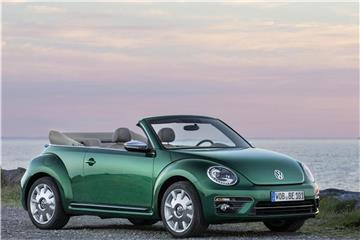 Verlässliches Krabbeltier: Der VW Beetle zeigt sich als Käfer-Enkel sowohl bei der HU als auch in der ADAC-Pannenstatistik von seiner Schokoladenseite. Foto: Volkswagen AG