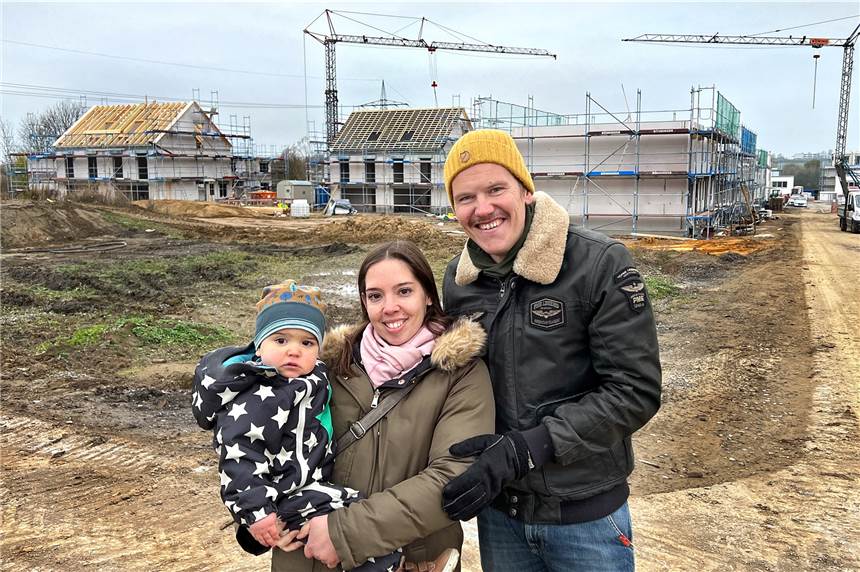 Mit Video: Für den Traum vom Haus lassen Dortmunder die Stadtgrenze hinter sich Veronika und Matti Ostwinkel wollen mit Sohn Paul im Jahr 2023 nach Holzwickede ziehen. Dafür wagen die Ur-Dortmunder gar den – zugegebenermaßen – kleinen Sprung über die Stadtgrenze.