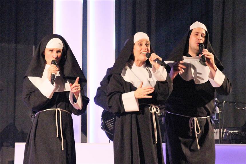 Bitter für Olfener: Stadt sagt geplante Feier zur Stadthallen-Eröffnung ab Verschiedenste Veranstaltungen haben in den vergangenen 30 Jahren in der Stadthalle die Besucher begeistert - wie der Abend mit den beliebtesten Musicals. Für dieses Jahr sind nach erfolgtem Umbau ebenfalls zahlreiche (Kultur-)Veranstaltungen geplant.