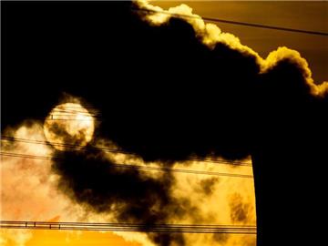 Versicherer wie die Allianz oder Axa wollen nicht mehr in Unternehmen investieren, die massiv auf Kohleenergie setzen. Foto: Julian Stratenschulte