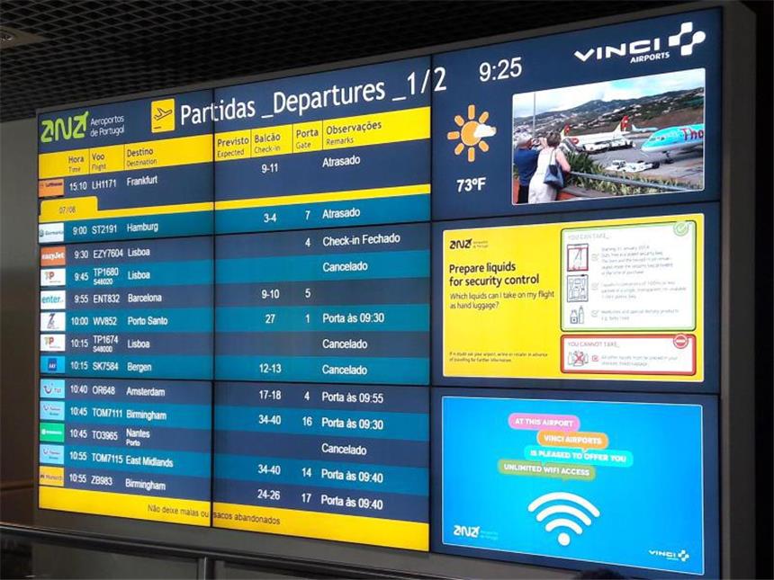 Winde stürzen Flughafen Funchal auf Madeira ins Chaos Verspätete und annullierte Flüge stehen auf dem Flughafen in Funchal auf der Anzeigetafel. Foto: Martina Rathke