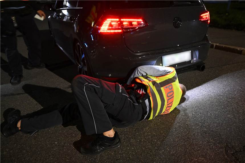„Carfreitag“ im Kreis Unna: Ein Raser 57 km/h zu schnell, ein Auto aus Verkehr gezogen Verstärkt kontrolliert hat die Polizei im Kreis Unna Autos am sogenannten „Carfreitag“.
