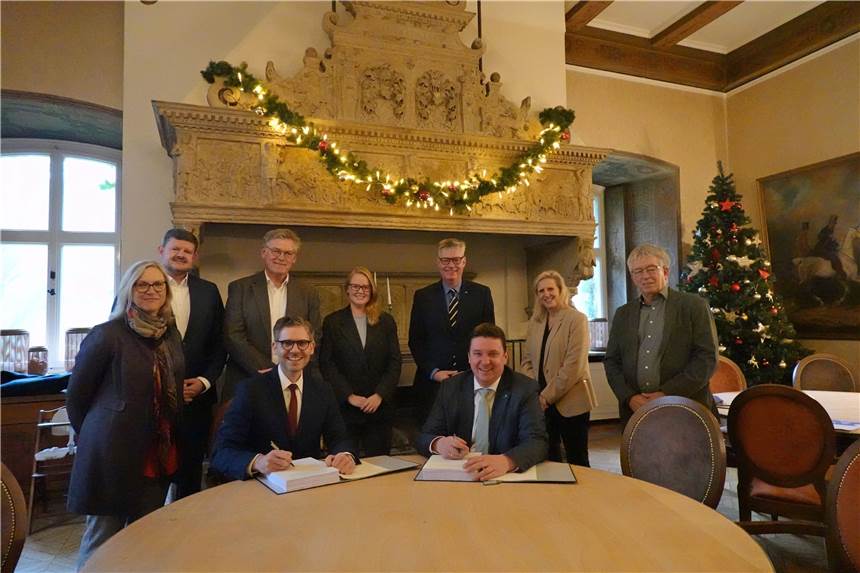 Strom- und Gasnetz in Castrop-Rauxel wechseln den Besitzer Vertragsunterzeichnung: Das Strom- und Gasnetz in Castrop-Rauxel haben einen neuen Besitzer.