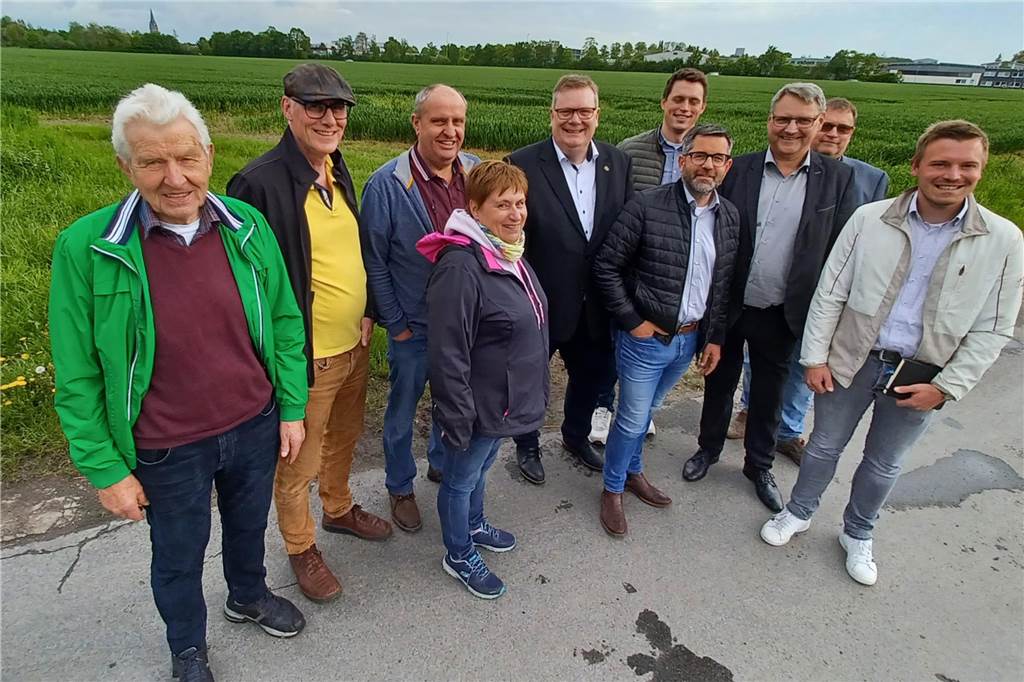 Firma Klaas erweitert sich, zwei neue Unternehmen sollen hinzukommen Vertreter der Ascheberger Ratsfraktionen und der Gemeinde besichtigten jetzt die Flächen am „Vennkamp“