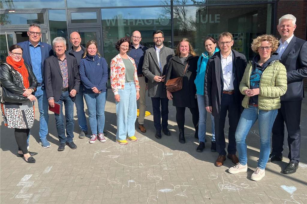 Vertreter der Schule und der Politik diskutierten rund eine Stunde über die Zukunft der Wiehagenschule.