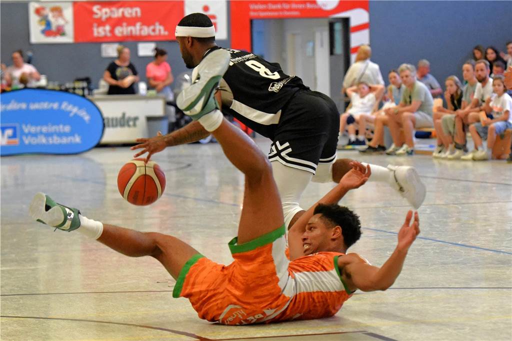 Vest-Cup 2024, 2. Halbfinale, BG Dorsten - Hertener Löwen 88:85 (37:51)