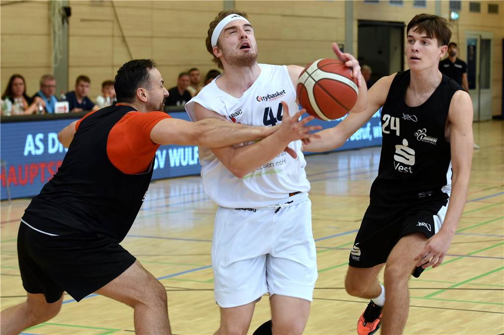 Vest-Cup 2024, Spiel um Platz drei, Citybasket RE - Hertener Löwen 49:60 (31:41)